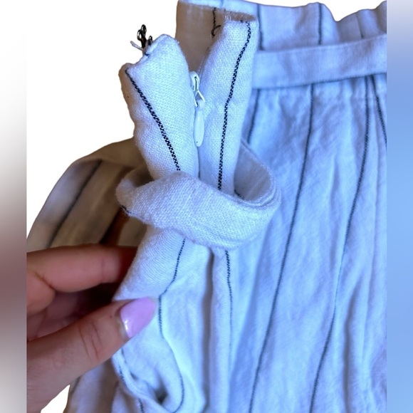 Abercrombie & Fitch Womens Medium Ultra High Rise Linen Blend Shorts White Black - Picture 8 of 13